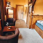 Viktoria - Vintage Appartement Bad Klosterlausnitz